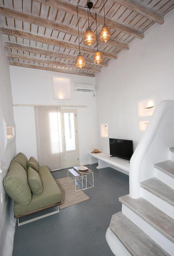 5 Traditional Suites Livadi  Exteriör bild