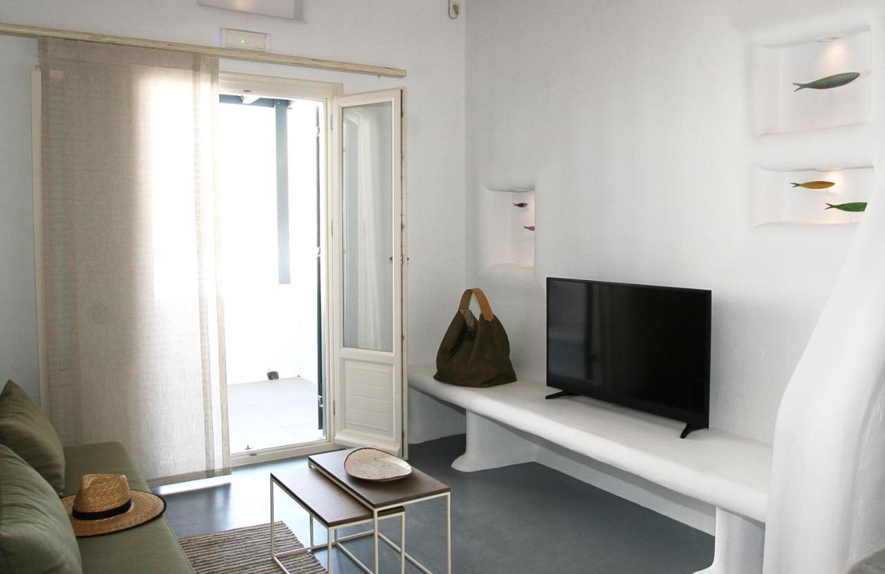 5 Traditional Suites Livadi  Exteriör bild