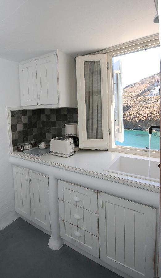 5 Traditional Suites Livadi  Exteriör bild