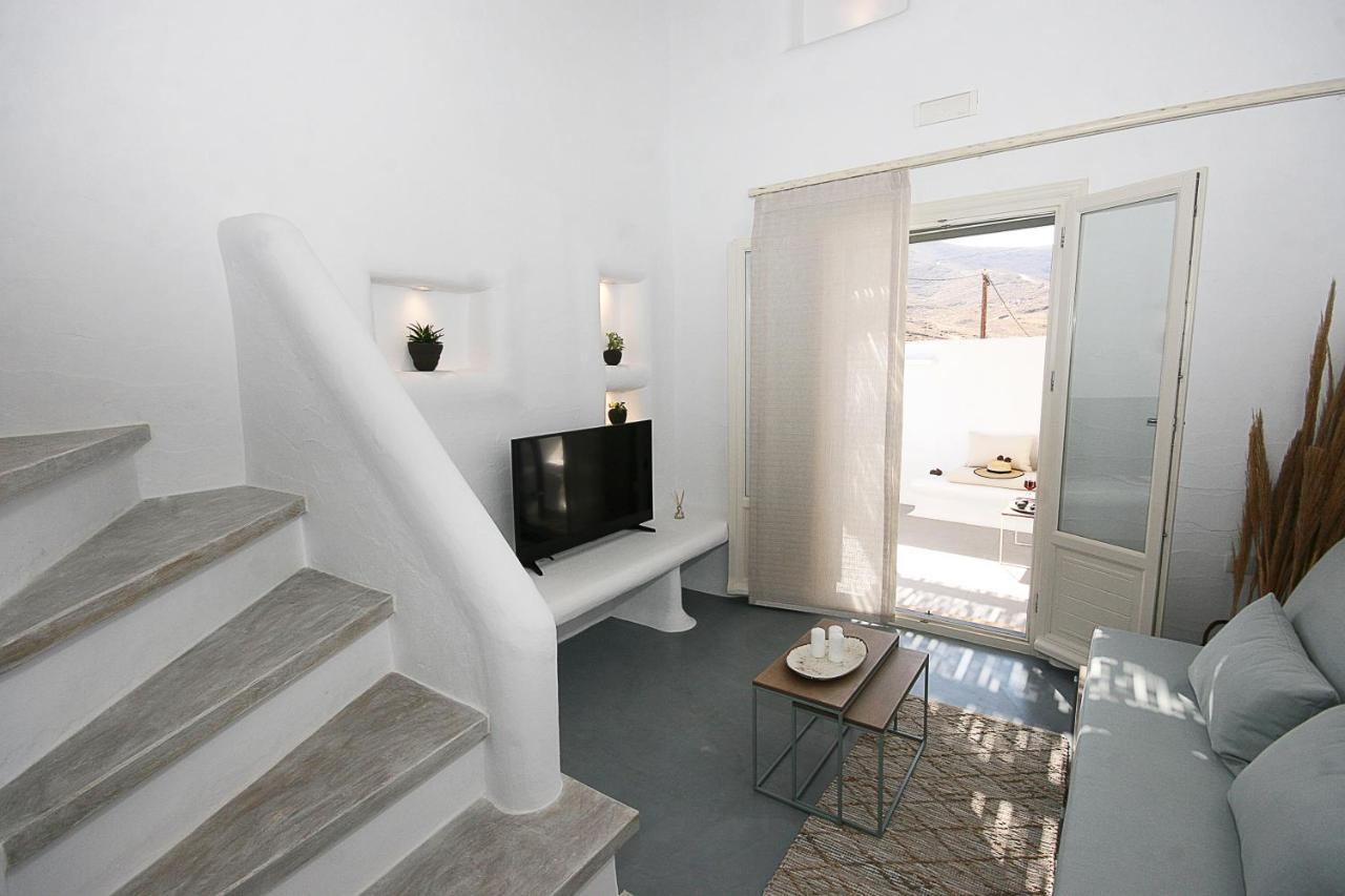5 Traditional Suites Livadi  Exteriör bild