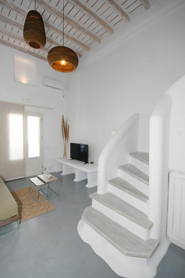 5 Traditional Suites Livadi  Exteriör bild