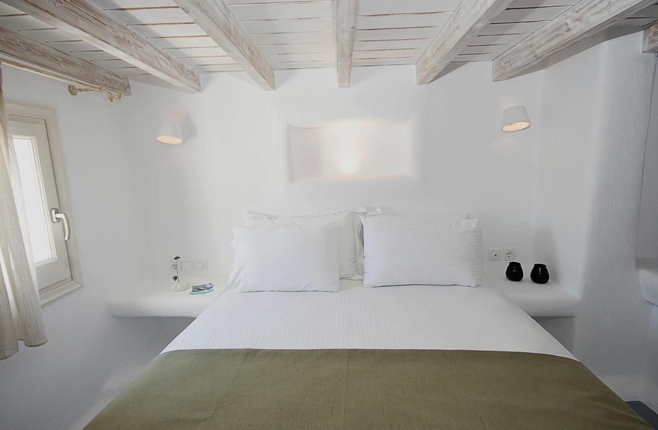 5 Traditional Suites Livadi  Exteriör bild