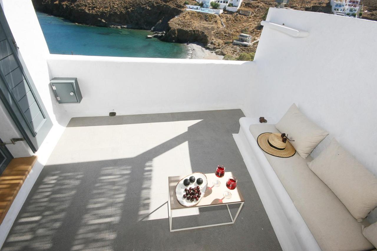 5 Traditional Suites Livadi  Exteriör bild