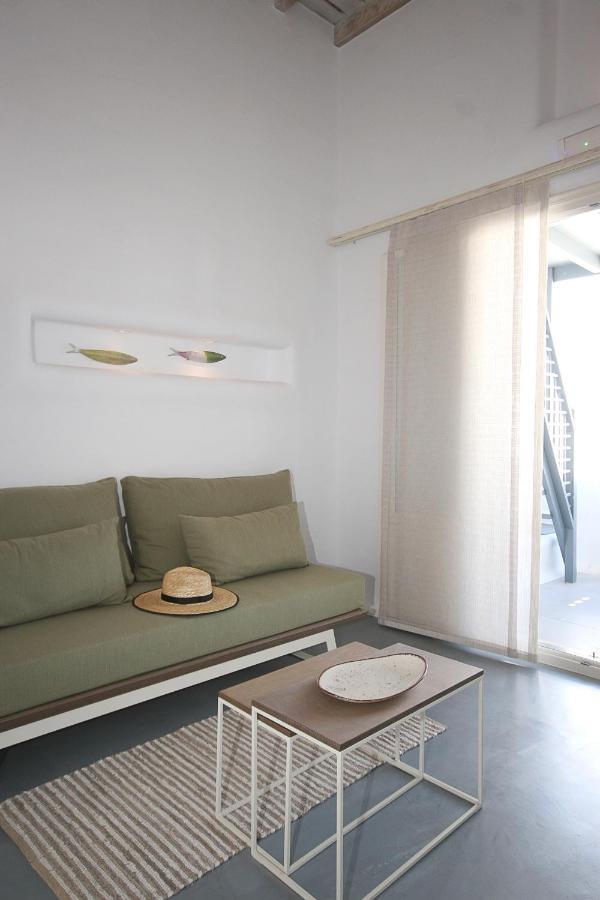 5 Traditional Suites Livadi  Exteriör bild